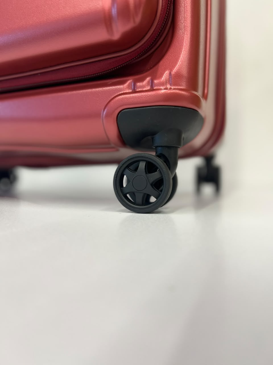 حقيبة سفر ROBO TRIP Premium-احمر