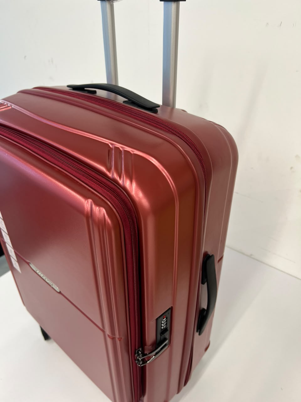 حقيبة سفر ROBO TRIP Premium-احمر